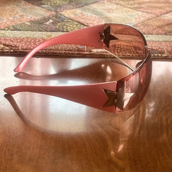 Women’s Y2K Pink Shield Sunglasses - Picture 2 of 4